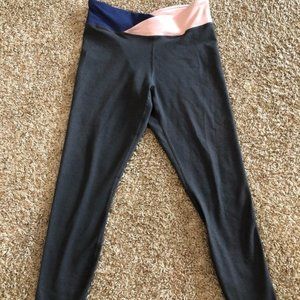 Medium fabletics leggings